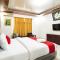 RedDoorz Plus near Universitas Methodist Medan - 棉兰