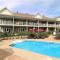 Splendid Mountain View Condo with Pool, BBQ & Terrace - Water Park, MTB, Cycling, Golf! - Bromont