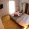 Vier Luxury House