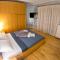 Vier Luxury House