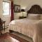 Casa Blanca Inn and Suites