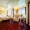 Signature Halong Cruise