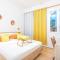 Foyal Suites