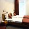 R&R Hotel