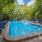 Catalina Hotel & Beach Club