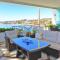 LUXURY APARTMENT FRONTAL TO THE SEA IN ESTEPONA DONCELLA BEACH