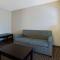 Ramada by Wyndham Glendale Heights/Lombard - Glendale Heights