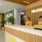 Valencia Da Nang Beach Hotel