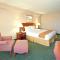 Holiday Inn Express and Suites Pittsburgh West Mifflin, an IHG Hotel - West Mifflin