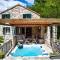 Stonehouse Korlat with open-air jacuzzi