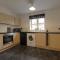 4 Dbl Beds, Modern Apartment, Free Parking and Home-from-home - 韦克菲尔德