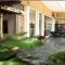 Ilis Hotel