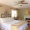 Casa Blanca Inn and Suites