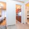 Stylish Athens Apt 10 Minute Walk to Acropolis Museum & Metro