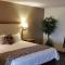 Stagecoach Inn & Suites
