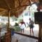 Badaboom Hostal & Surf