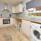 Book Somerville House - Stylish Family Home from Home - Crewe