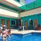The Lookout Beach Hotel
