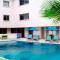 Napa Blue Apartment, XXL Pool,in Hearth of Ayia Napa