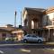 Royalinn & suites