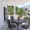 J&R Residence - Anda