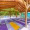 Camp Bay Lodge