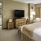 Crowne Plaza Minneapolis West by IHG - بليموث