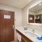 Holiday Inn Express Peoria North - Glendale by IHG