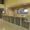 Holiday Inn Express Hotel Kansas City - Bonner Springs by IHG