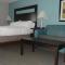 Holiday Inn Express Hotel Kansas City - Bonner Springs, an IHG Hotel - Bonner Springs