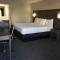 Days Inn & Suites by Wyndham Charleston Airport West