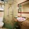 Hanoi House Hostel & Travel