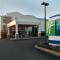 Holiday Inn Express Vernon-Manchester by IHG