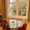Velvet Nest 5 min walk from train station