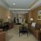 Armoni Inn & Suites