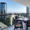 Oaks Brisbane River City Suites Oaks Brisbane River City Suites