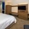 Holiday Inn Express Hotel & Suites Roseville - Galleria Area, an IHG Hotel - Розвілл