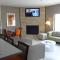 Holiday Inn Express Hotel Kansas City - Bonner Springs by IHG