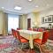 Holiday Inn Express & Suites Utica, an IHG Hotel - Utica