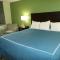 Travelodge by Wyndham Cleveland Lakewood - Lakewood