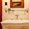 Showers Inn