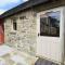 Country Cottage with Hot Tub - pre-heated for your arrival - Buxton