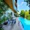Lemonade Phuket Hotel -SHA Plus