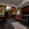 Crown Lodge