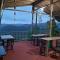 Hostal y Camping Los Girasoles