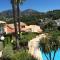 Au calme dans hameau fleuri joli Studio 3 pers piscine parking wi-fi