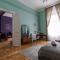 Eclectic Luxury & Spacious 2BR AC Apt in Center - Budapest