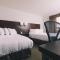 Service Plus Inns and Suites - Grande Prairie