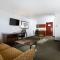 Service Plus Inns and Suites - Grande Prairie