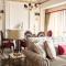 Jumeirah Living Guangzhou-Complimentary Shuttle Bus to Canton Fair Complex